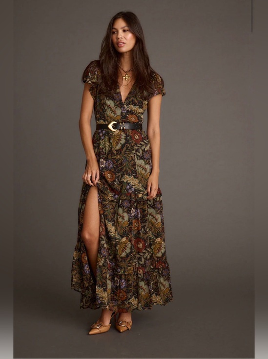 12th Tribe Dresses & Skirts - 12th Tribe Bohemian Floral V-Neck Maxi Dress in Olive. PRISTINE